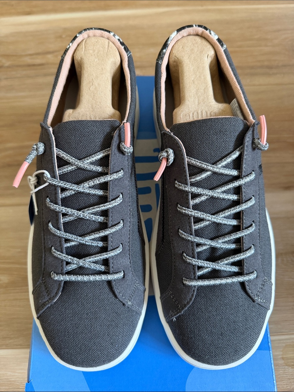 Hey Dude Women's Karina Jet Black Canvas Sneakers with Pink & Snakeskin size 9 - Picture 10 of 10